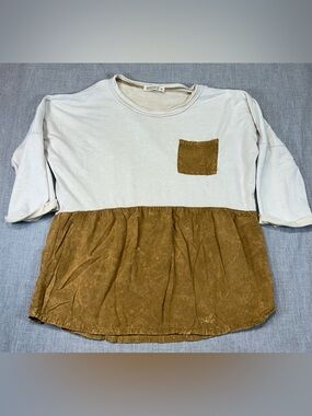 Wanderlust Two-Tone Peplum Top in Cream and Mustard Sz M